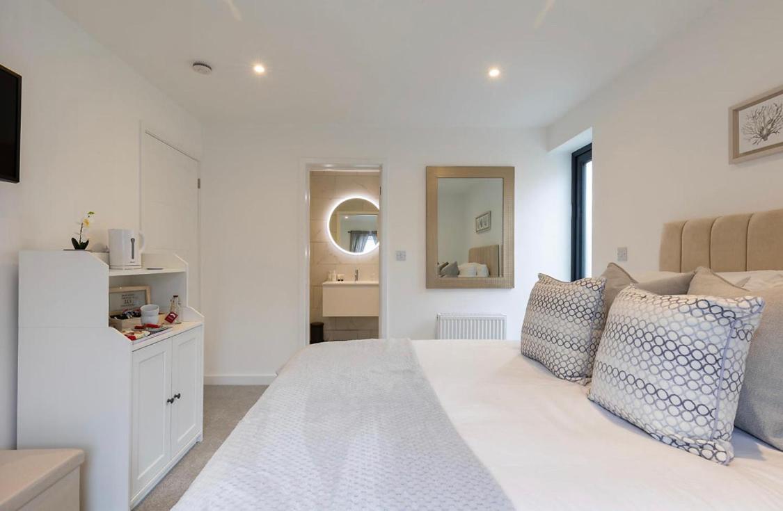 Sea Esta Guesthouse Mudeford Exterior photo